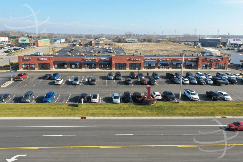 Retail Space for Lease Tinley Park, IL contact Latitude Commercial for Retail Tenant Representation services